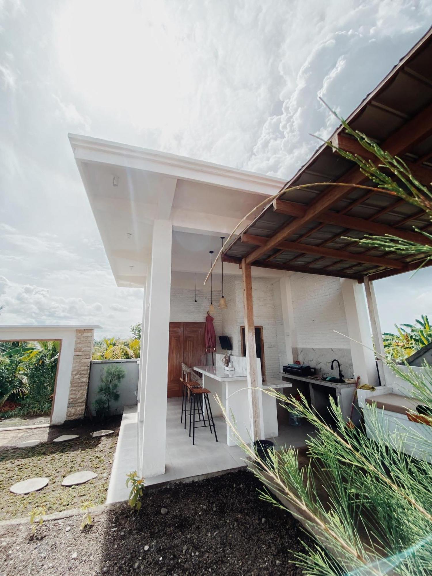 Sumbul View Surfcamp Hotel Airsatang Buitenkant foto