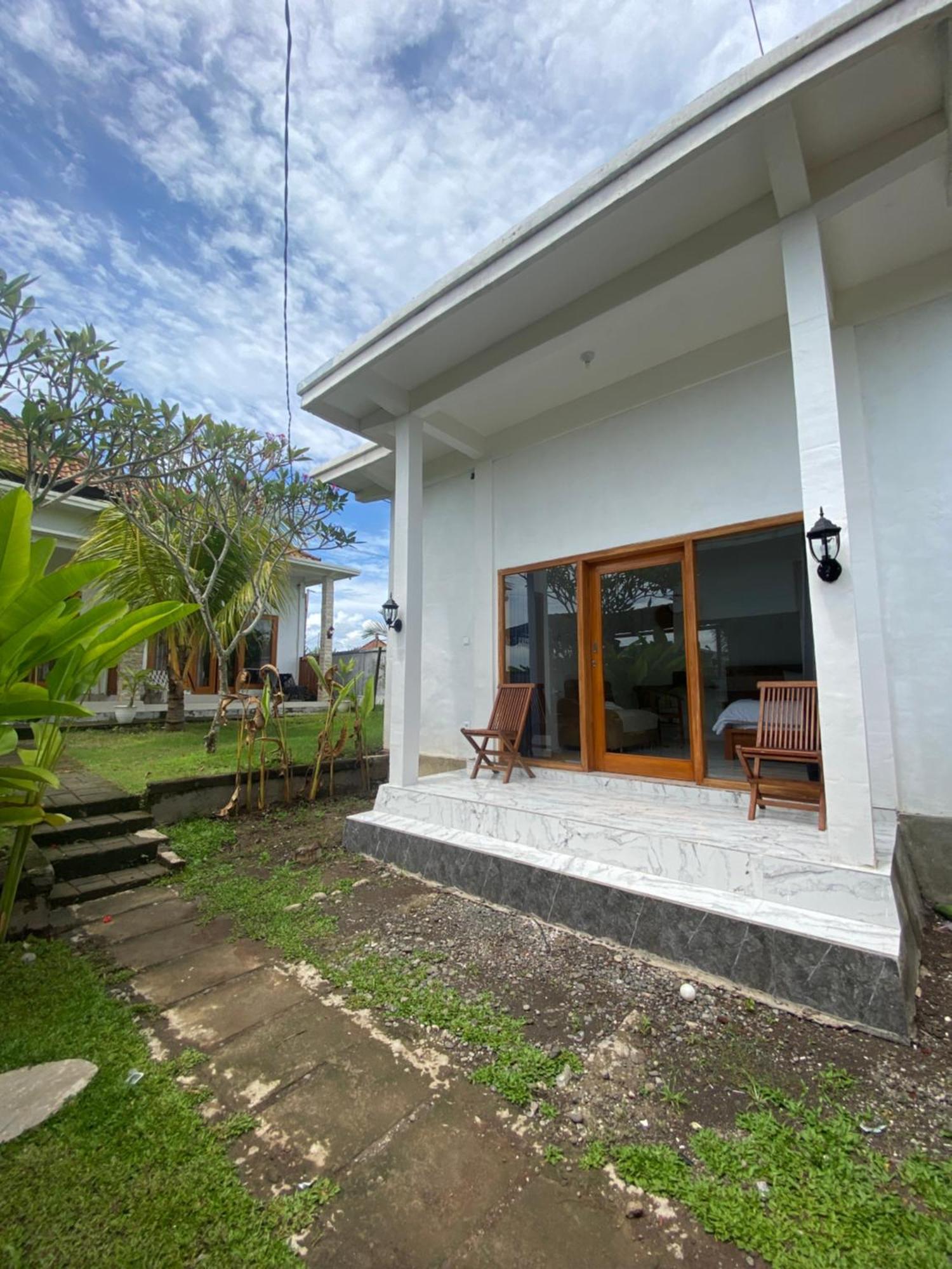 Sumbul View Surfcamp Hotel Airsatang Buitenkant foto